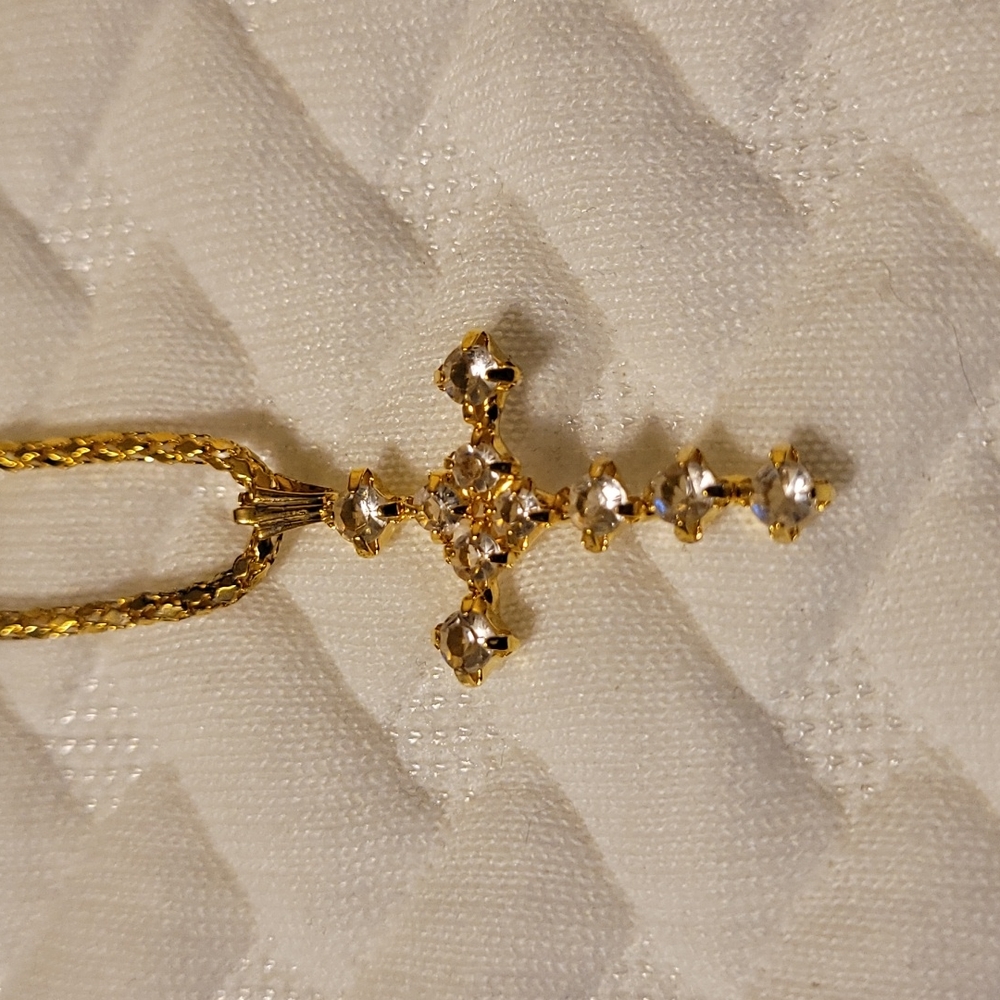 Pacific Styles Gold Colored White Rhinestone Cross Pendant Necklace